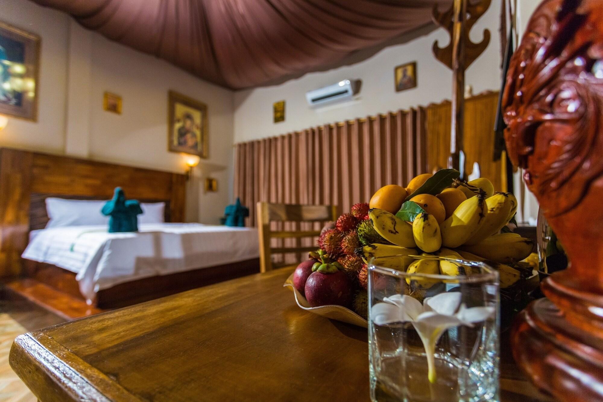 Domrai Boutique Hotel 시아누크빌 외부 사진