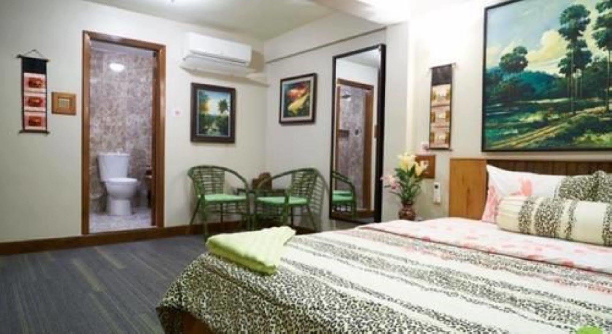Domrai Boutique Hotel 시아누크빌 외부 사진