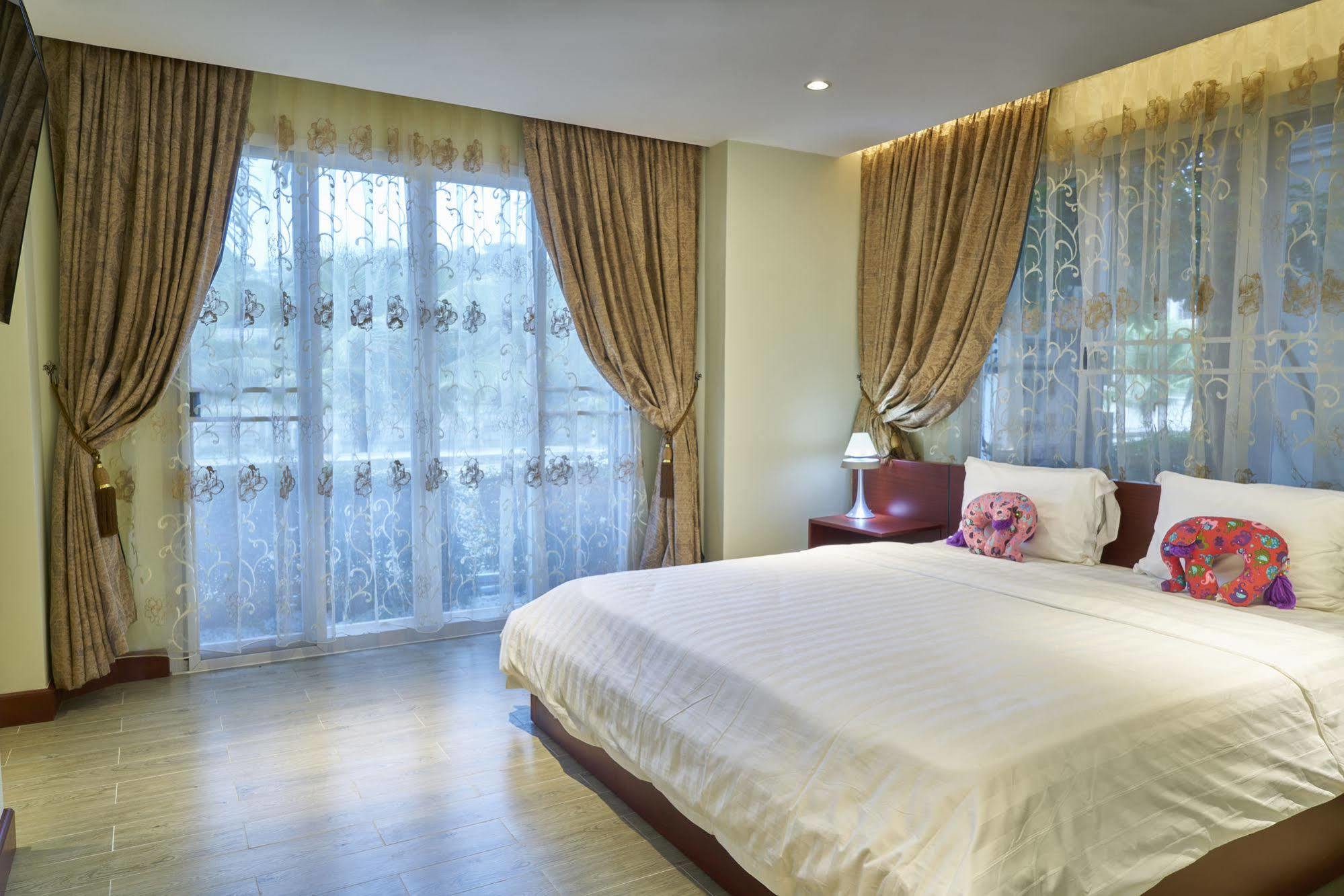 Domrai Boutique Hotel 시아누크빌 외부 사진